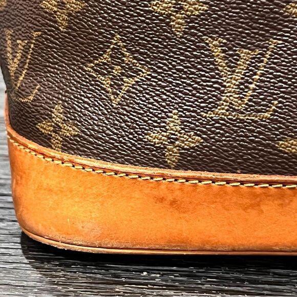 Louis Vuitton Alma Monogram Bag - Picture 14 of 14